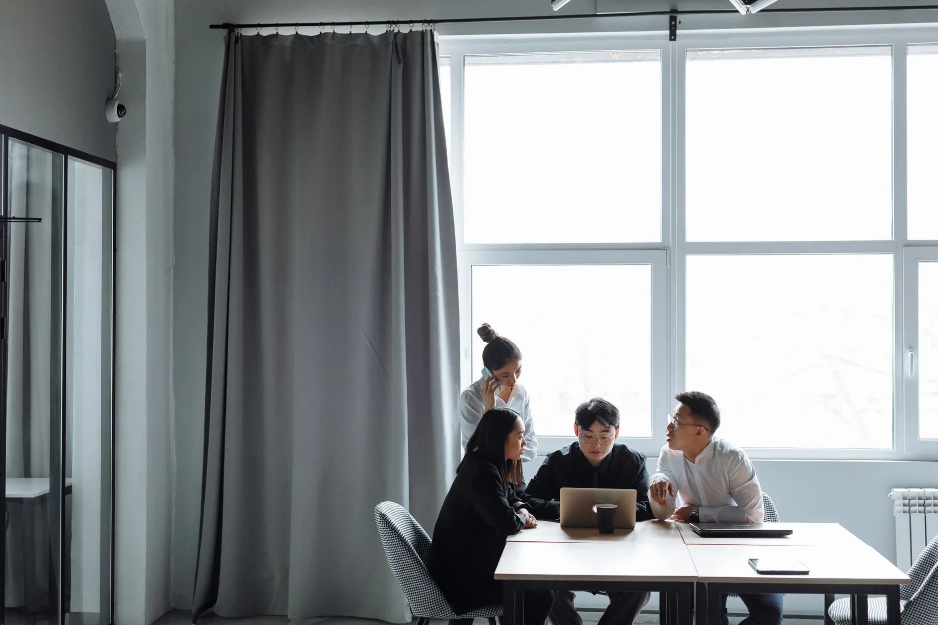 2025年企业宣传片制作技术新趋势：4K与AI剪辑的应用前景